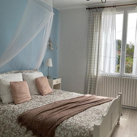 La Brionniere Bed & Breakfast Saint-Pierre-du-Chemin Exterior photo